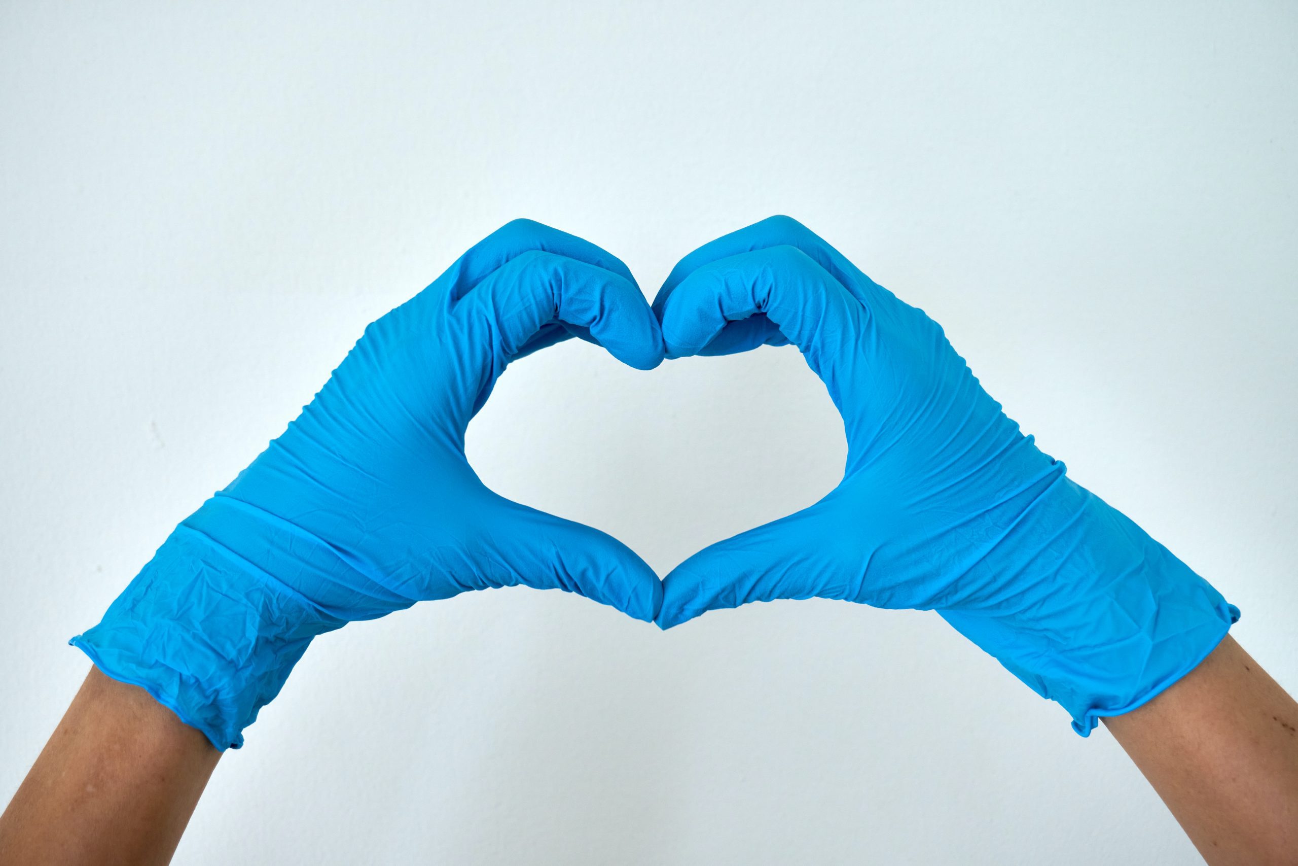 Everything You Need to Know About Choosing the Right Nitrile Gloves